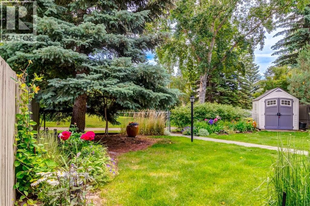 367 Woodbriar Circle SW — photo 3