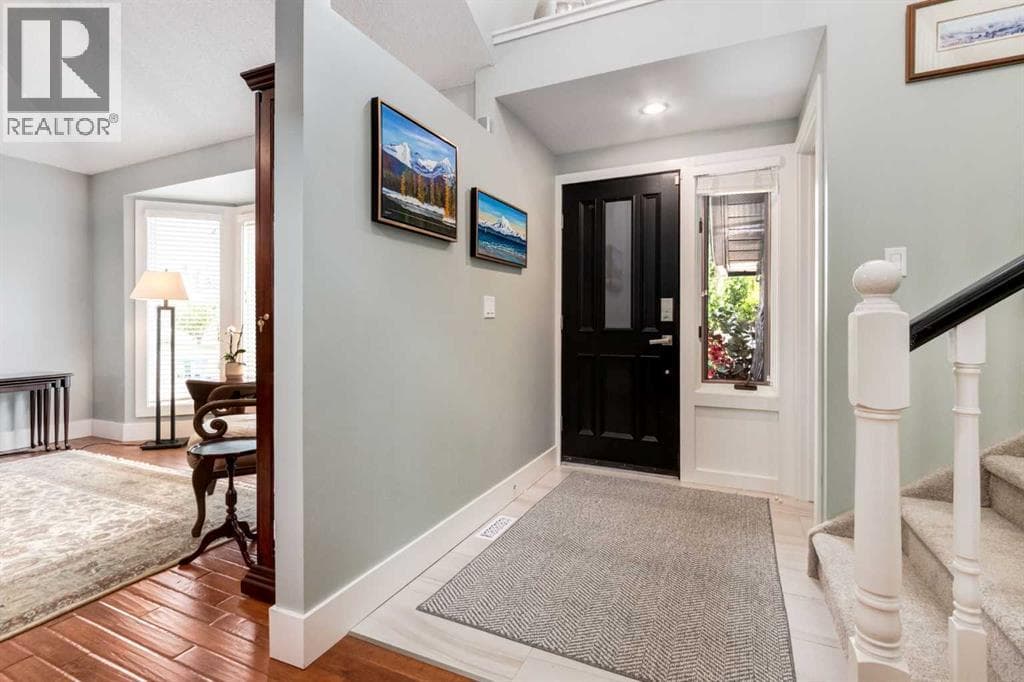 367 Woodbriar Circle SW — photo 4