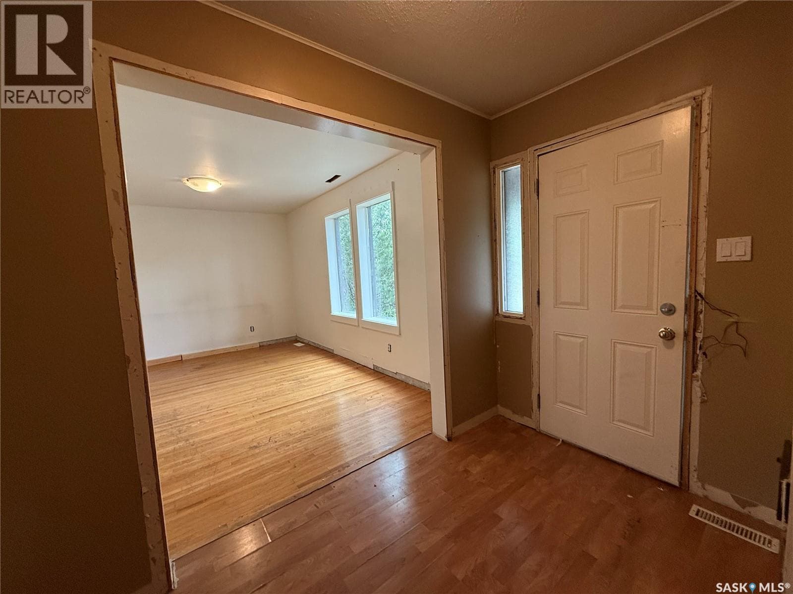 1320 Lorne AVENUE — photo 5