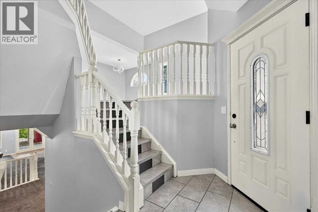 254 Douglas Glen Heath SE — photo 2