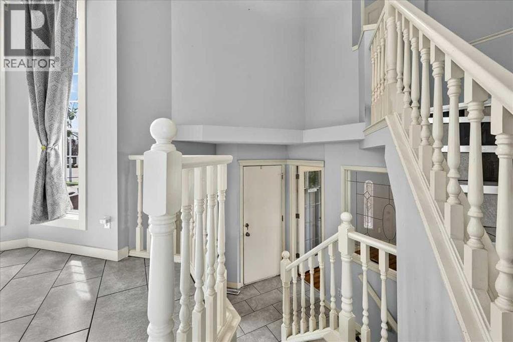 254 Douglas Glen Heath SE — photo 3