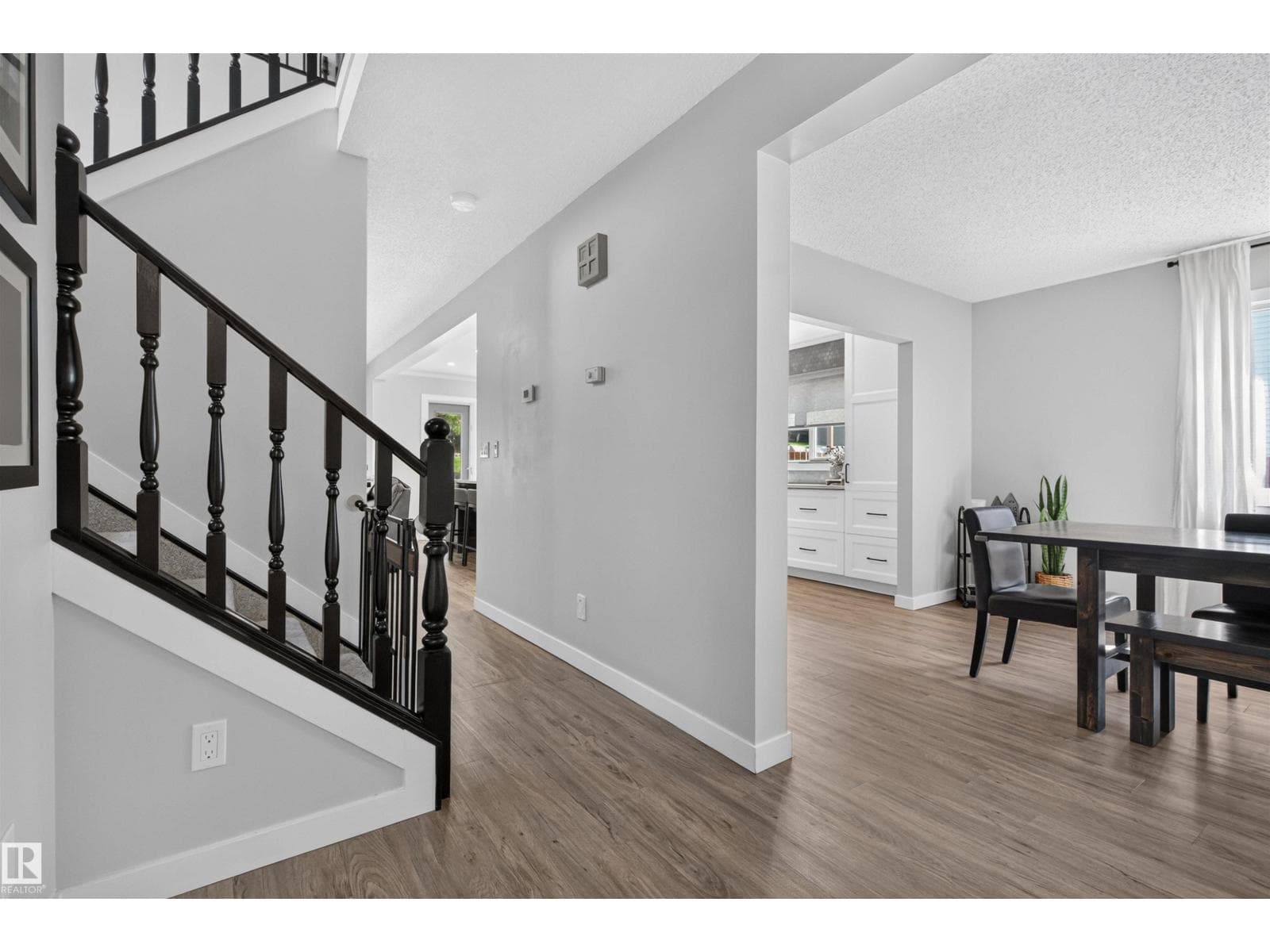 29 WELLAND CR — photo 4