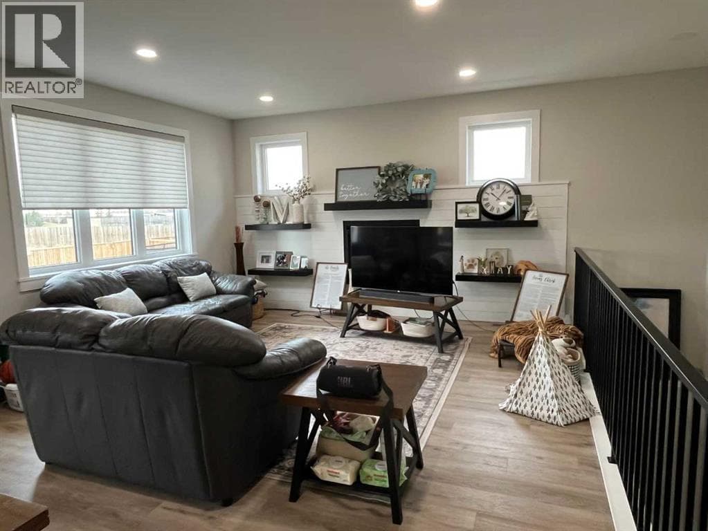 340 Church Avenue — photo 4