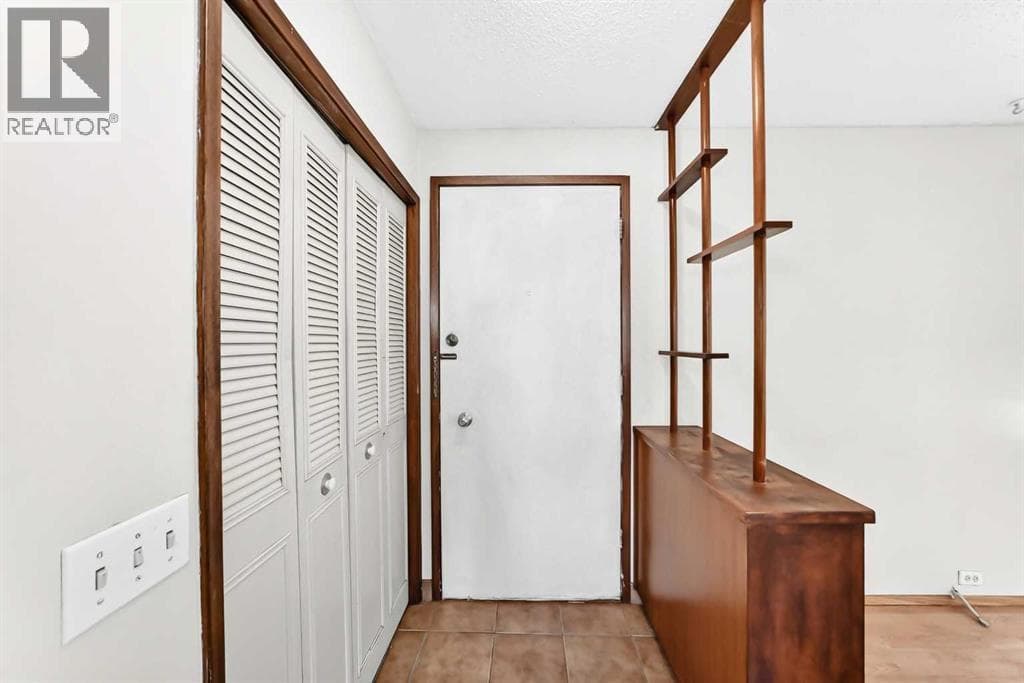 6839 Huntridge Hill NE — photo 3