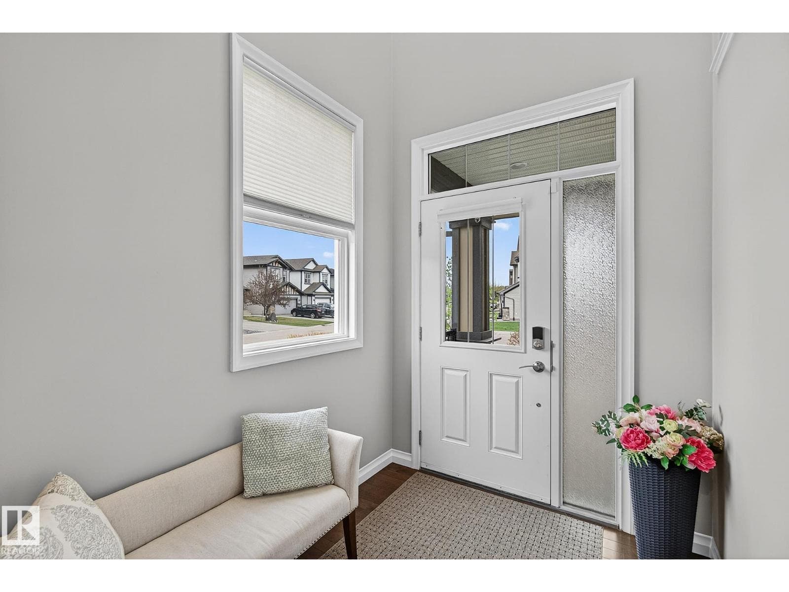 22131 95 AV NW — photo 3