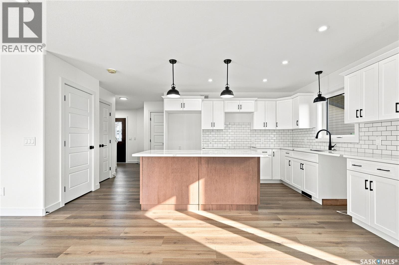 495 Traeger CLOSE — photo 4