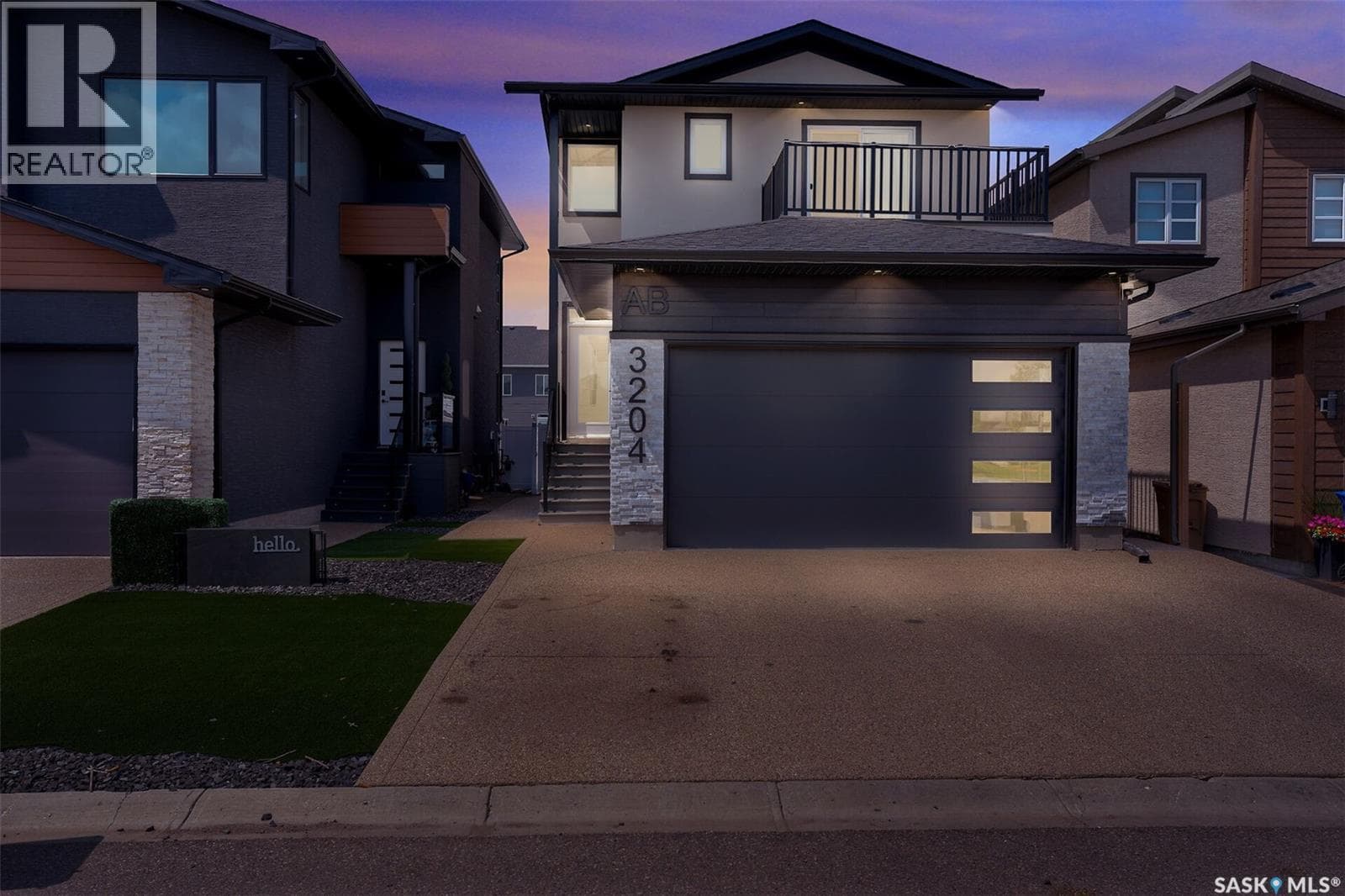 3204 Crosbie CRESCENT