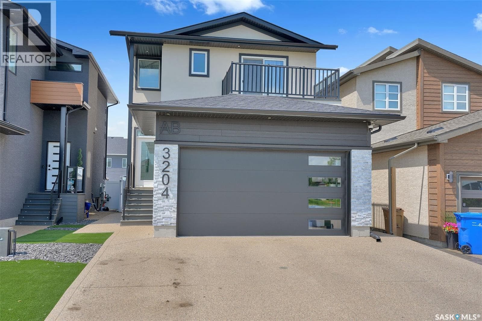 3204 Crosbie CRESCENT — photo 2
