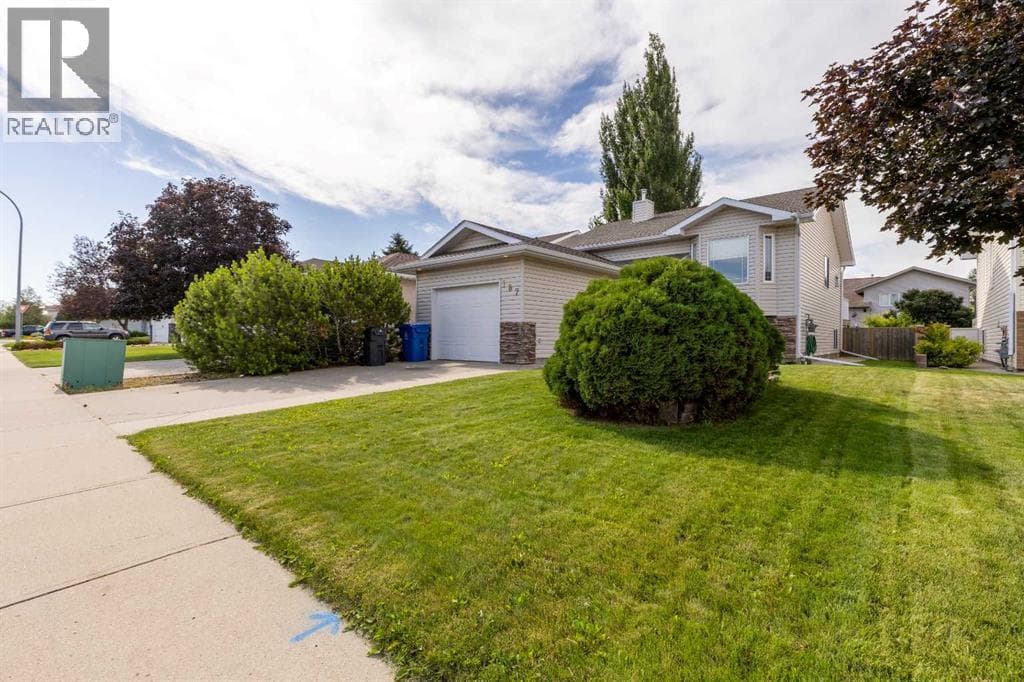187 Cougar Way N — photo 2