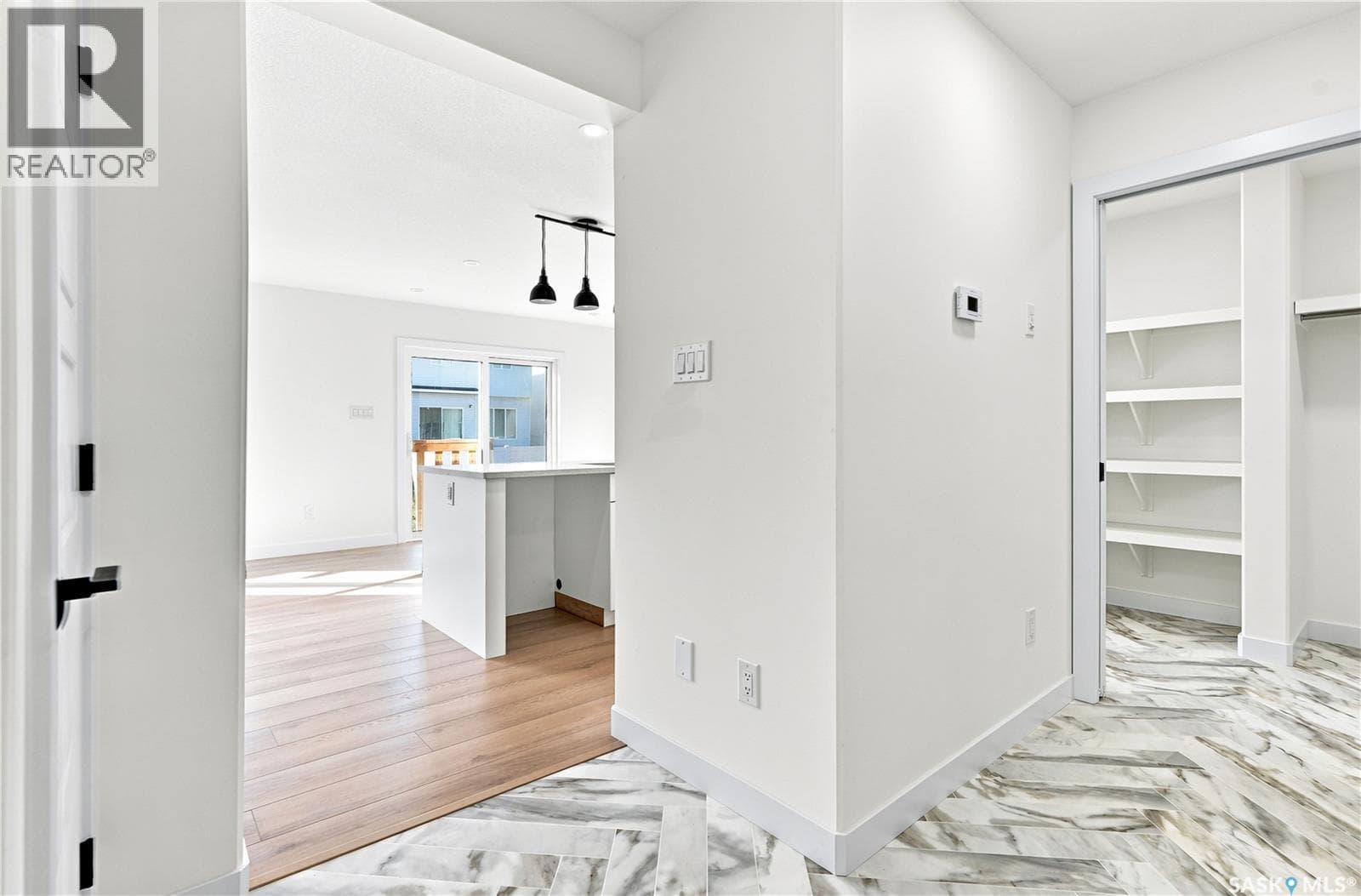 491 Traeger CLOSE — photo 4