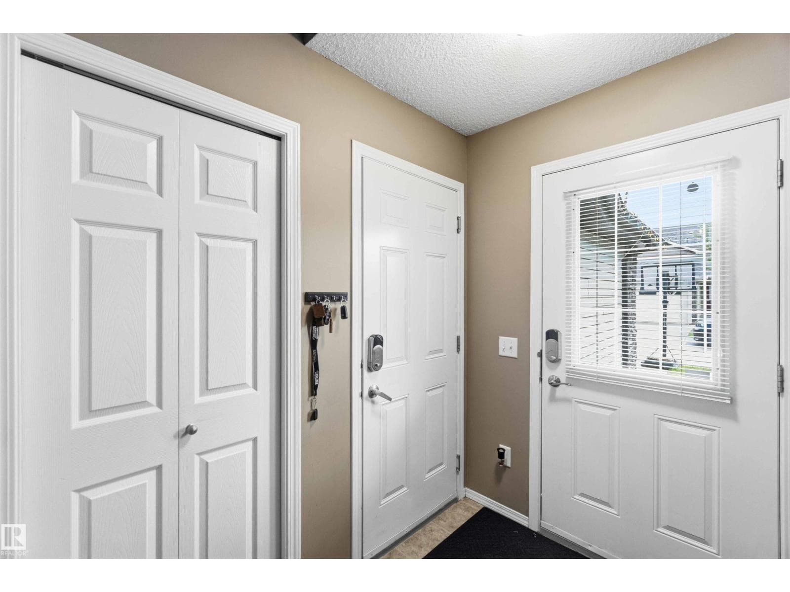 #24 6520 2 AV SW — photo 2