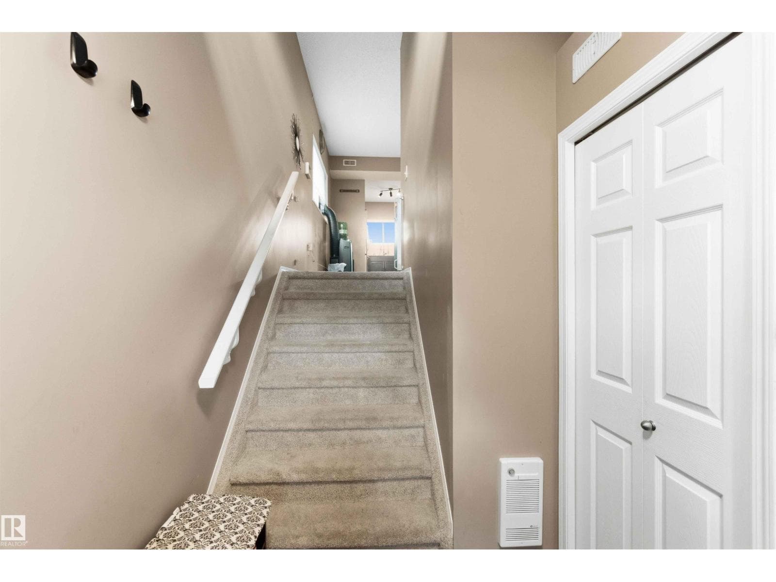 #24 6520 2 AV SW — photo 3