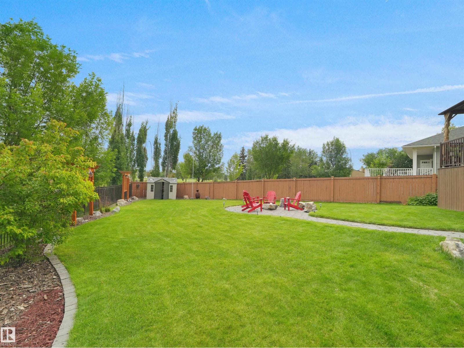 3704 141 AV NW — photo 3