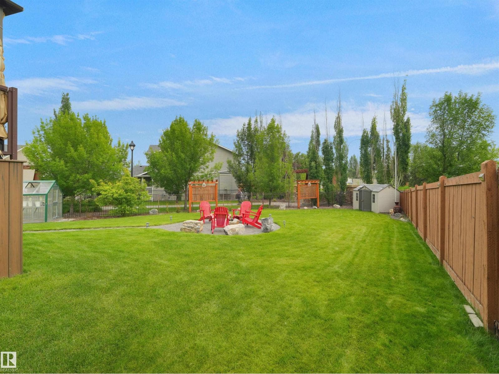 3704 141 AV NW — photo 5