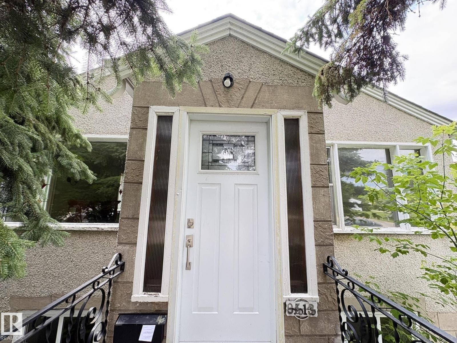 9513 88 AV NW — photo 2