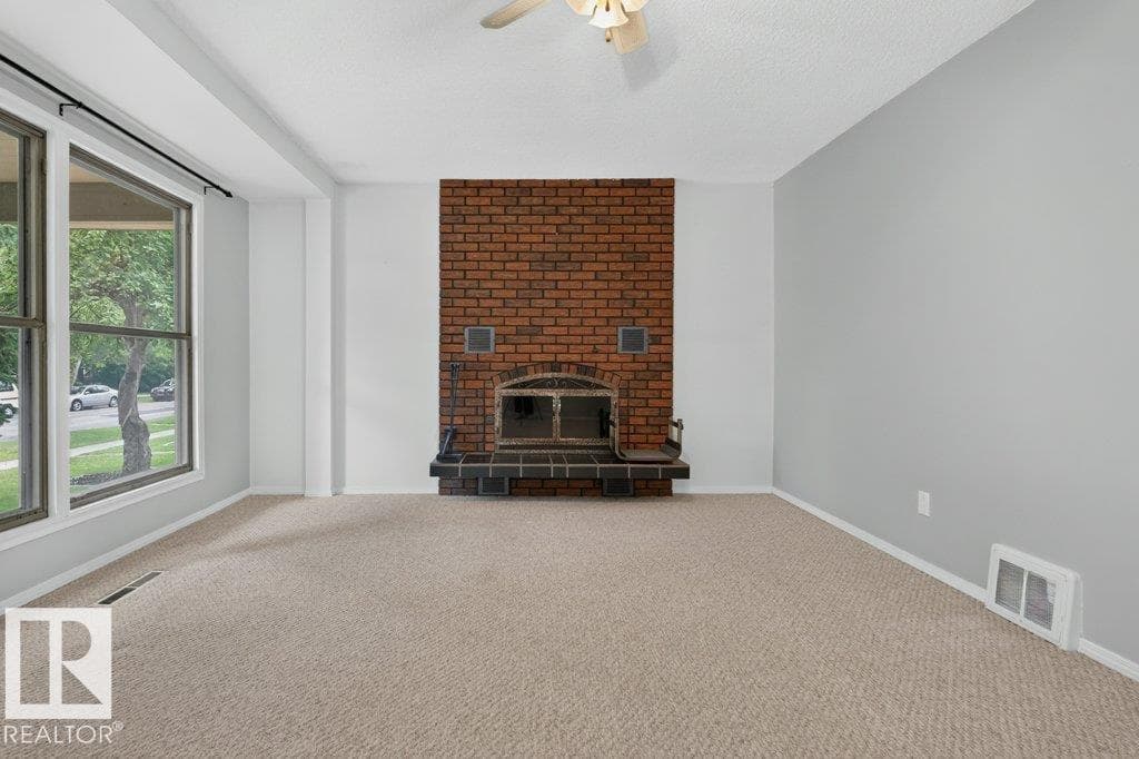9026 92 ST NW — photo 4