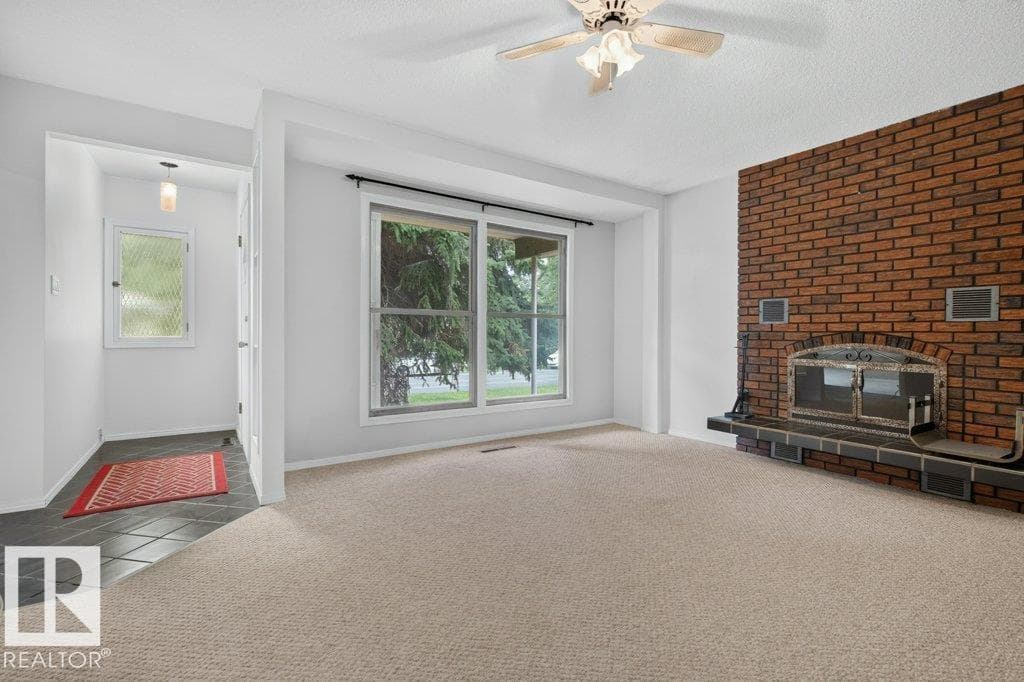 9026 92 ST NW — photo 5