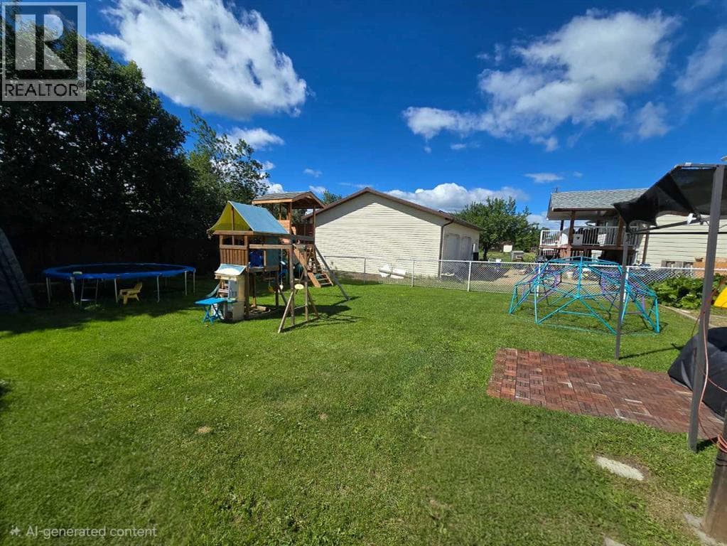 5201 55 Avenue — photo 4
