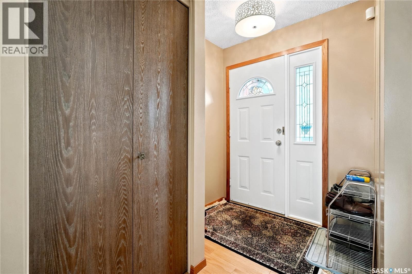 828 Seymour CRESCENT N — photo 3
