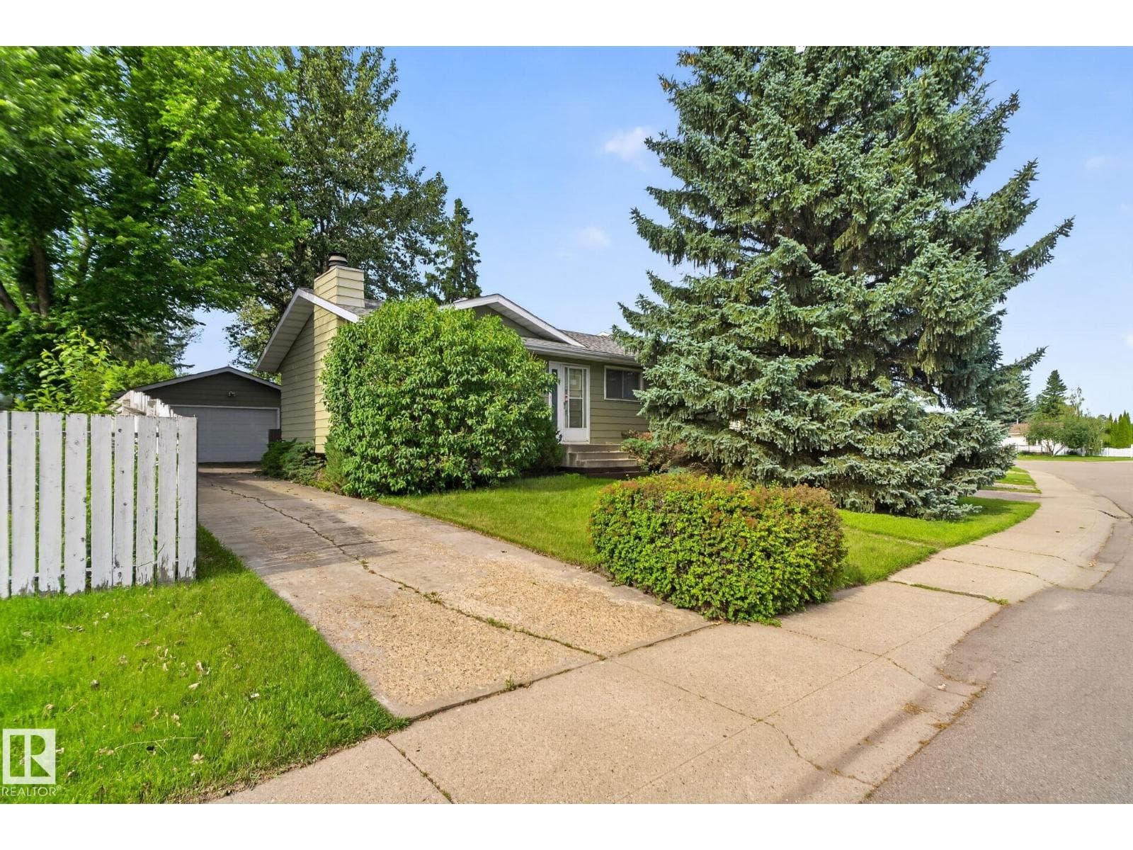 4712 131 AV NW
