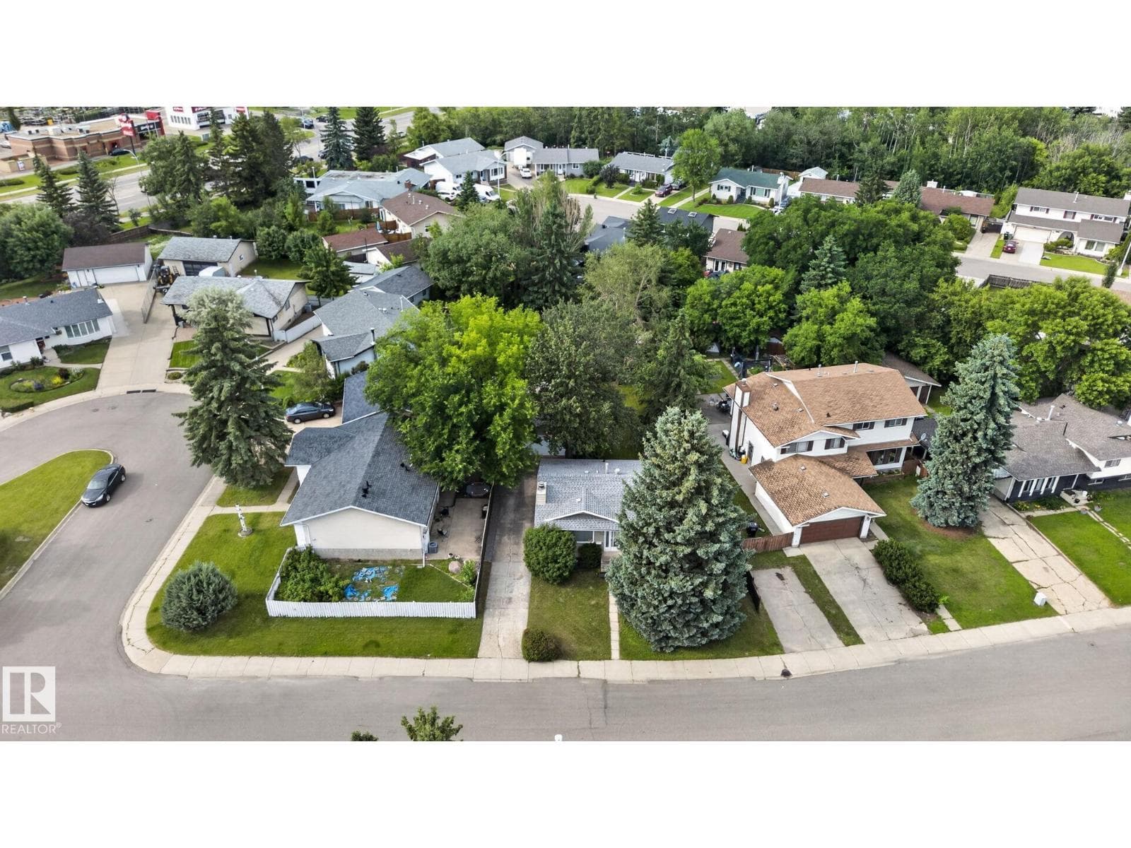 4712 131 AV NW — photo 2