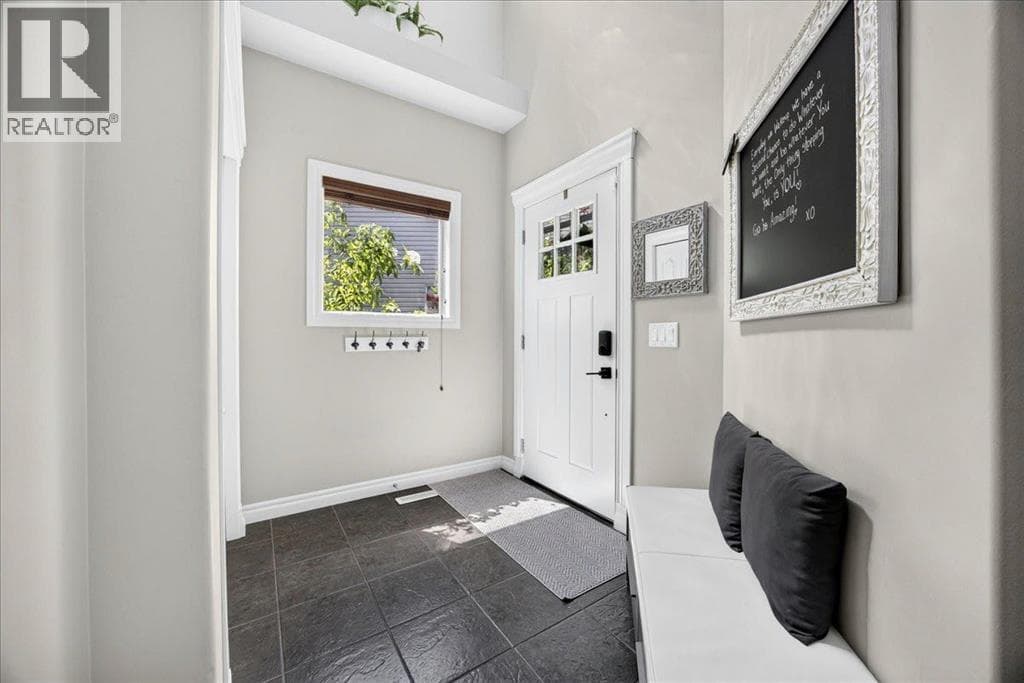 13 Covepark Bay NE — photo 2
