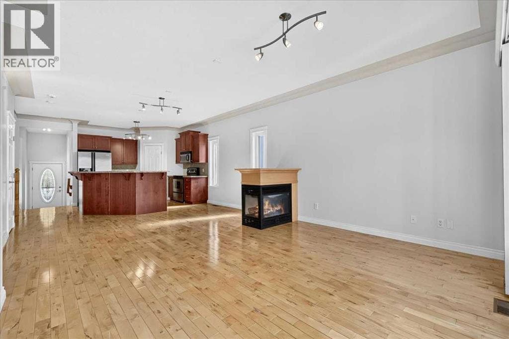 125 25 Avenue NW — photo 4