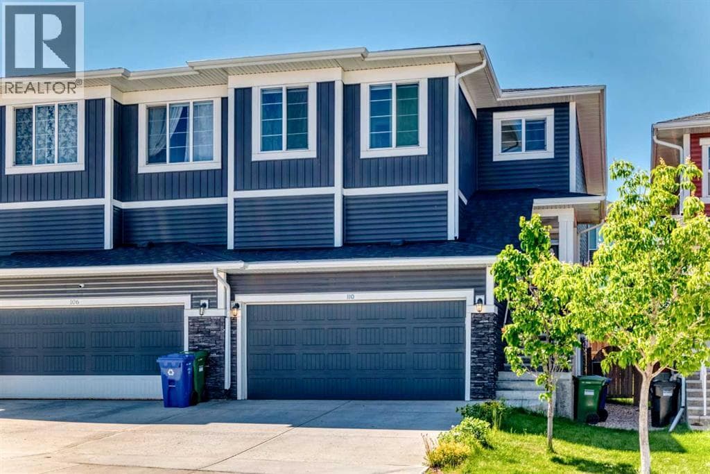 110 Crestbrook Way SW — photo 2