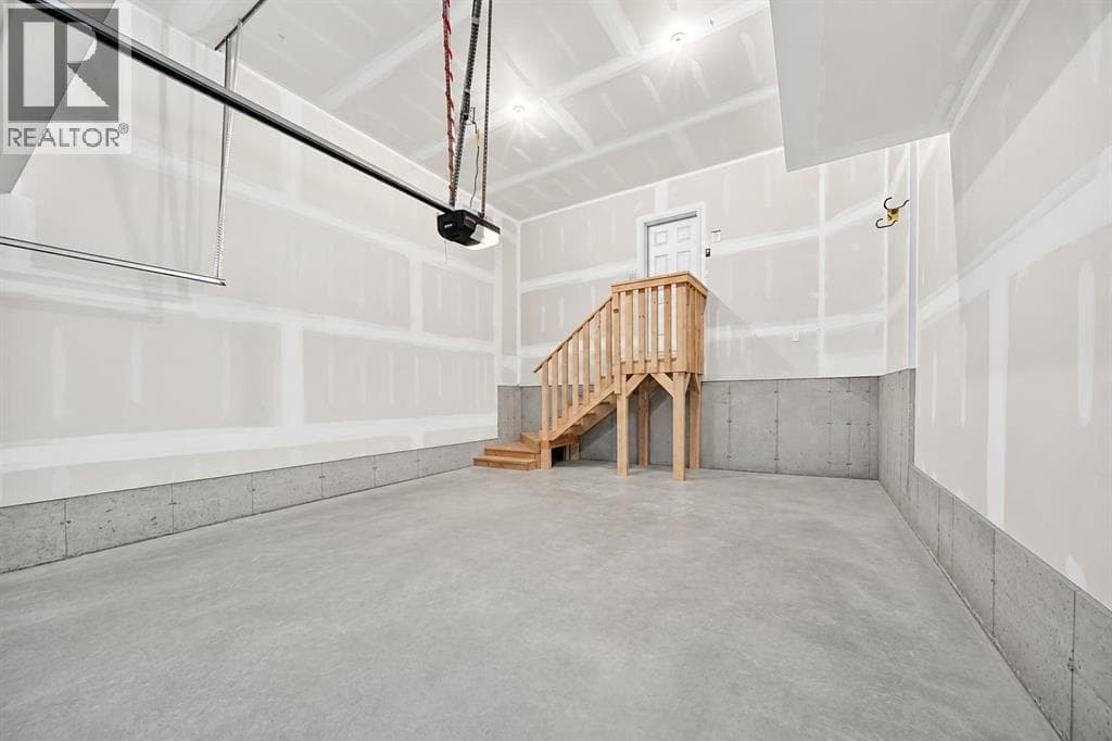 110 Crestbrook Way SW — photo 4