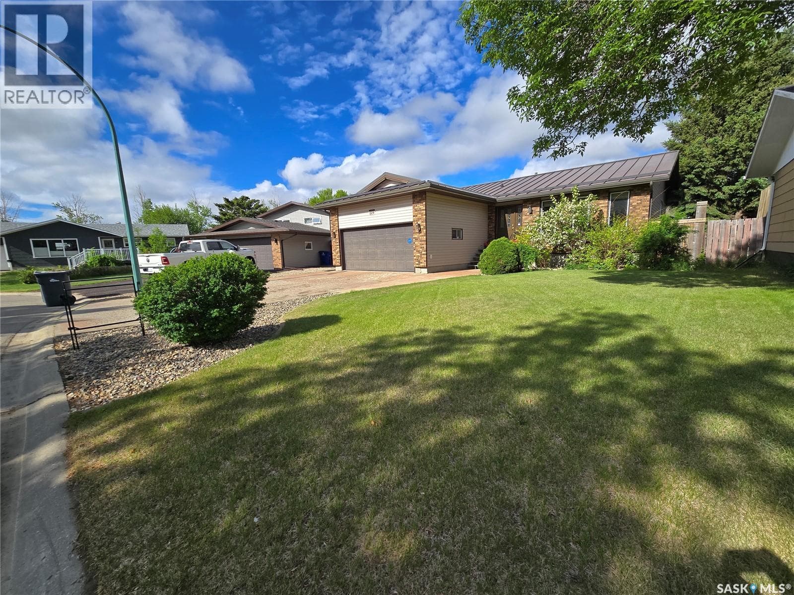 119 MONTGOMERY CRESCENT