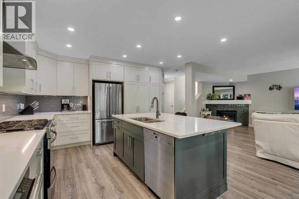 480 Douglas Glen Point SE — photo 4
