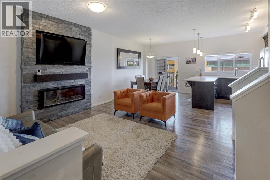 673 Hillcrest Road SW — photo 2