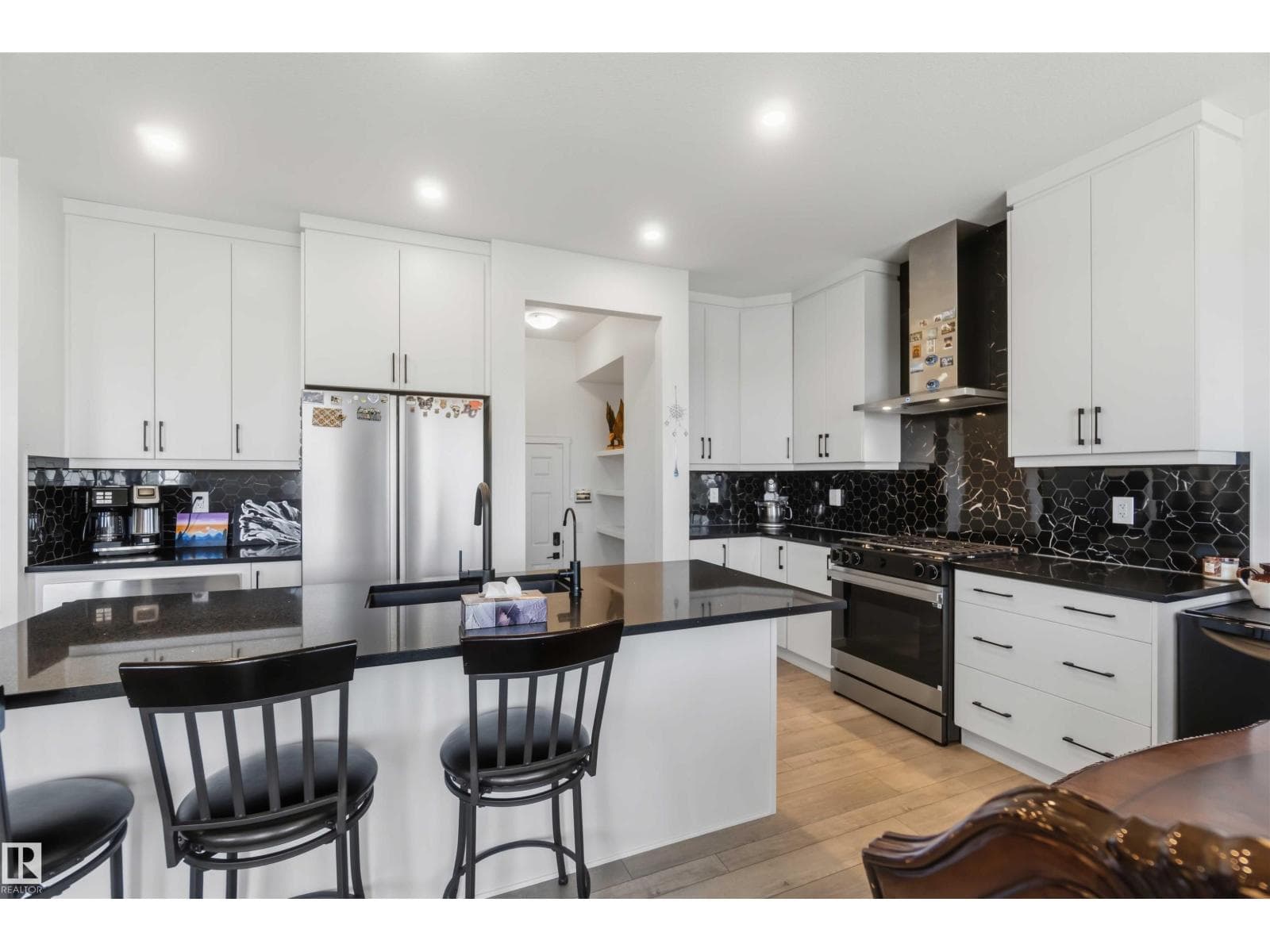 1070 STONESIDE RD — photo 4