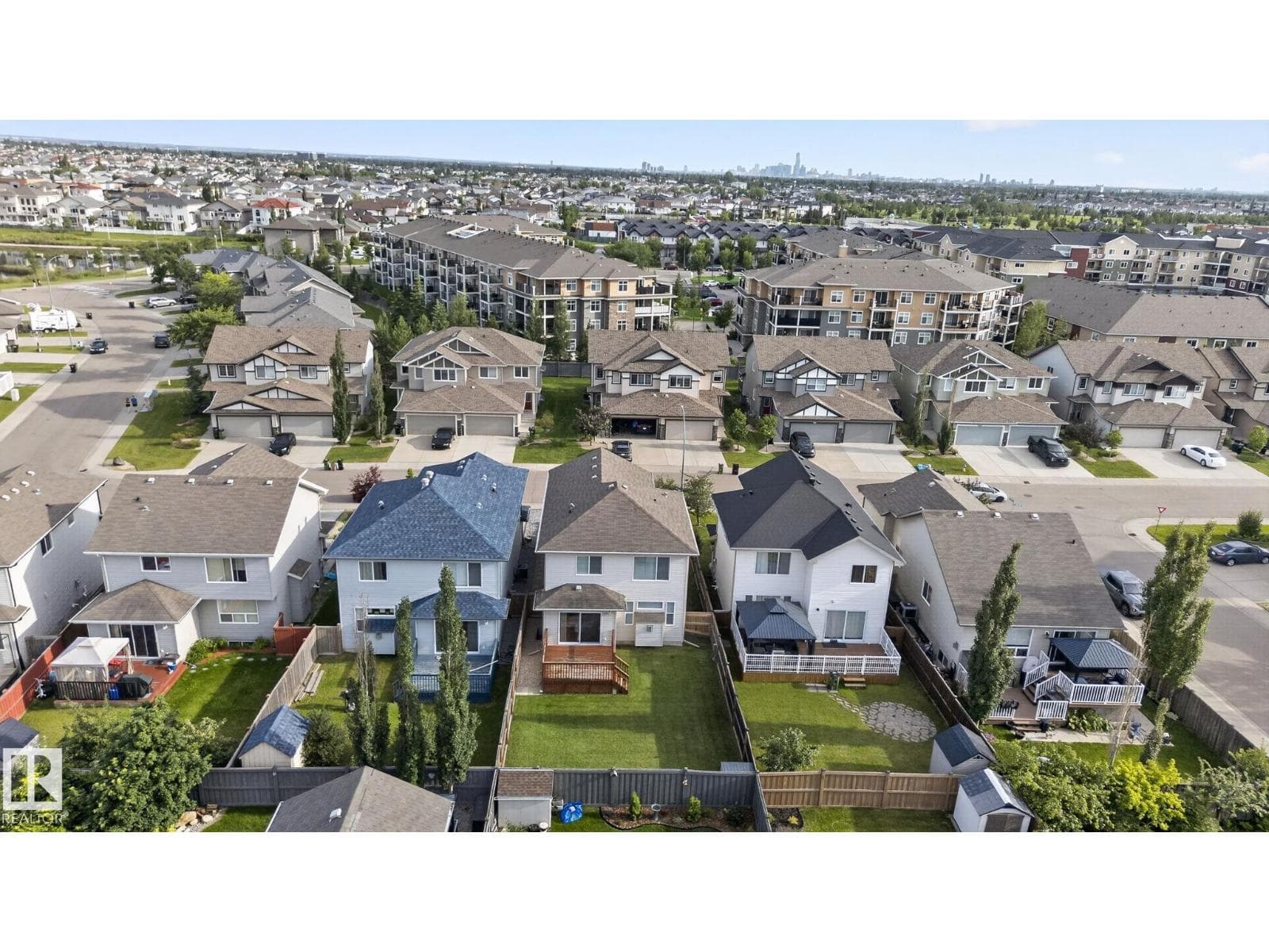 7858 170A AV NW — photo 2