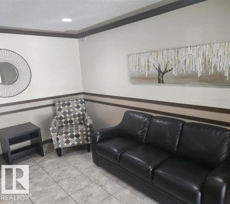 #303 17467 98A AV NW — photo 4