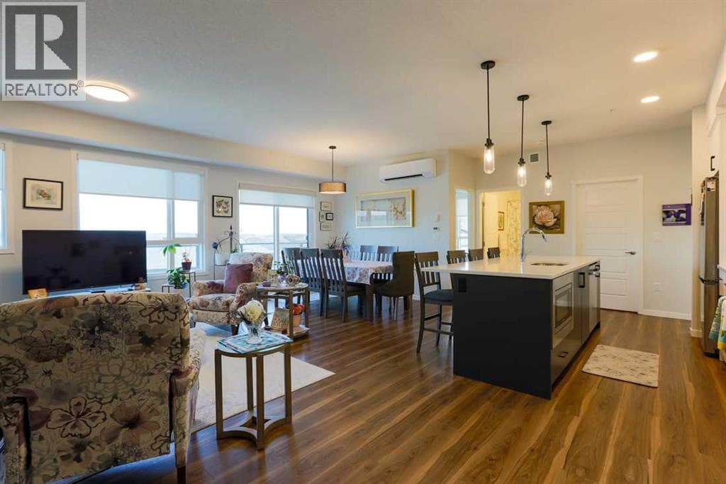 1403, 42 Cranbrook Gardens SE — photo 3