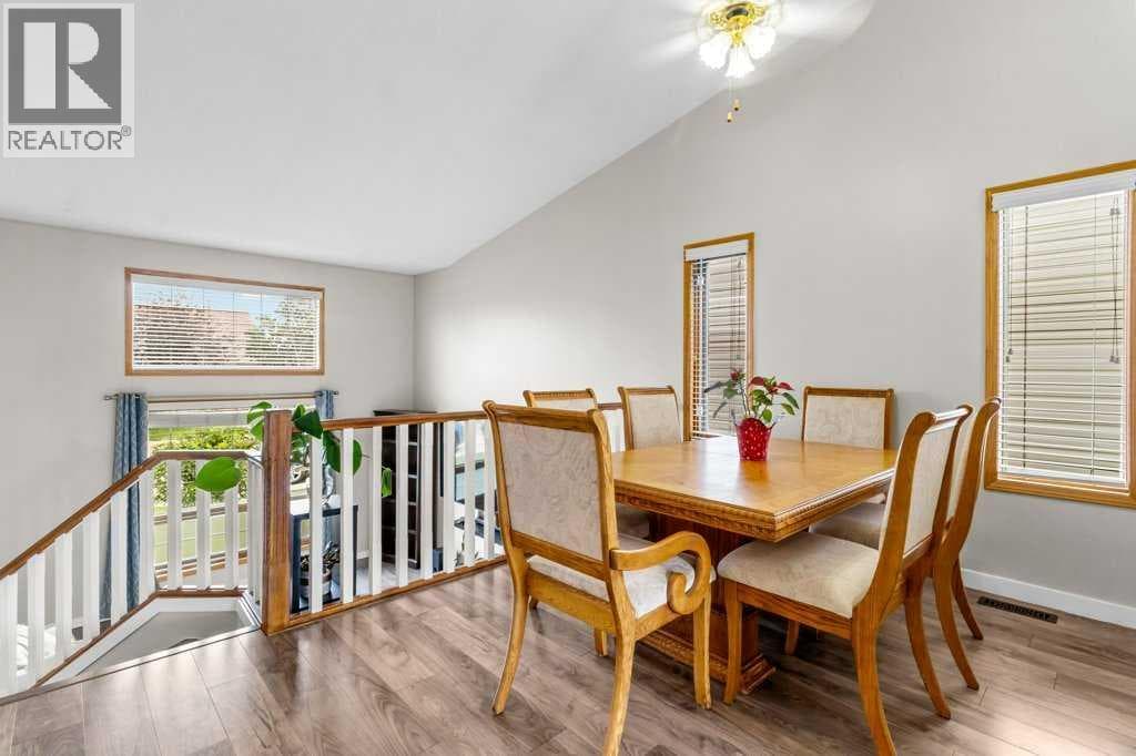 26 Lockwood Avenue — photo 5