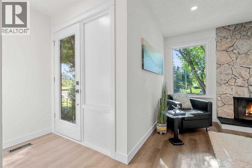 3116 51 Street SW — photo 5