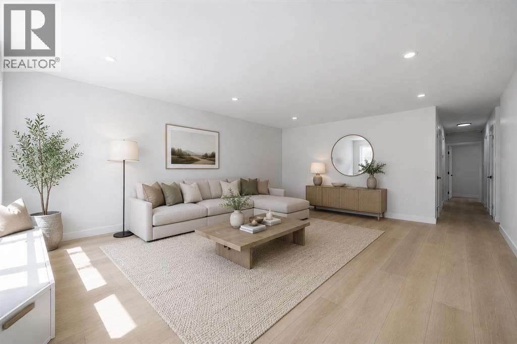 476 18 Street NE — photo 3