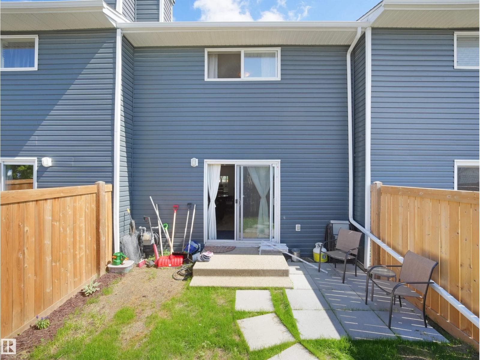 575 DUNLUCE RD NW — photo 4