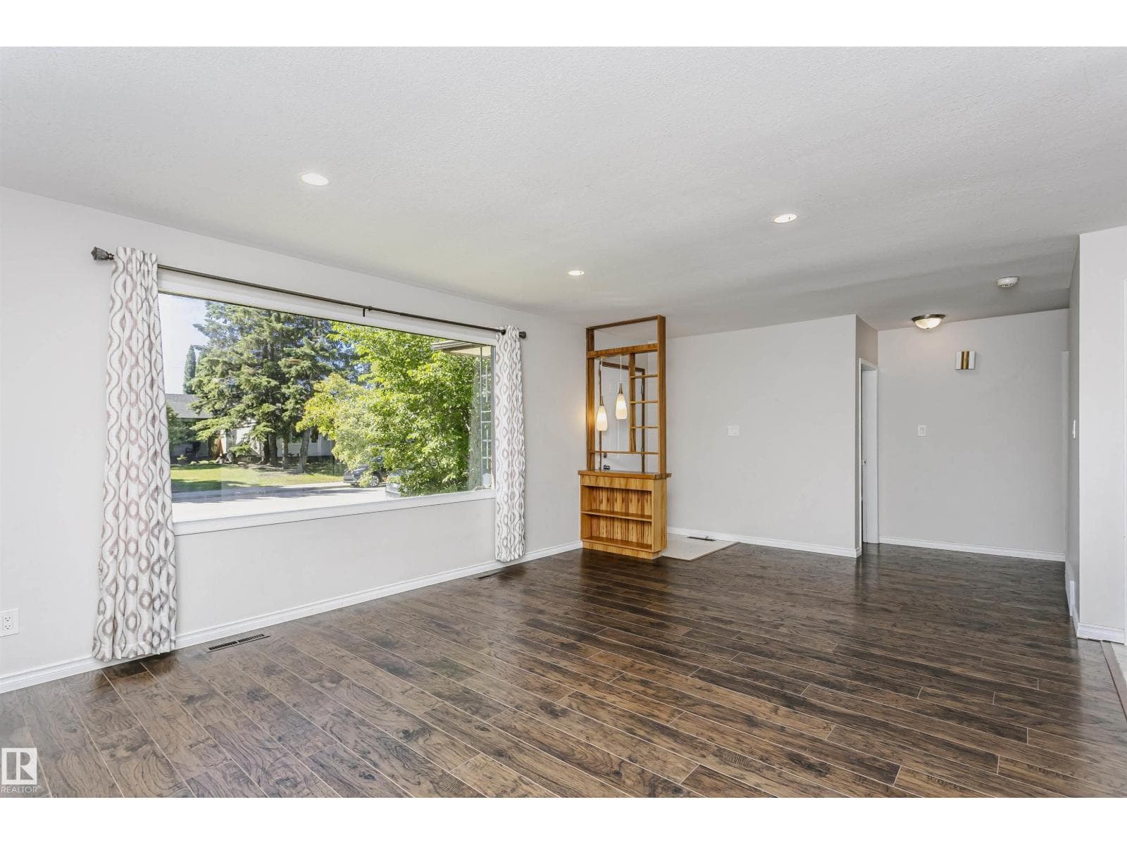 11440 44A AV NW — photo 5