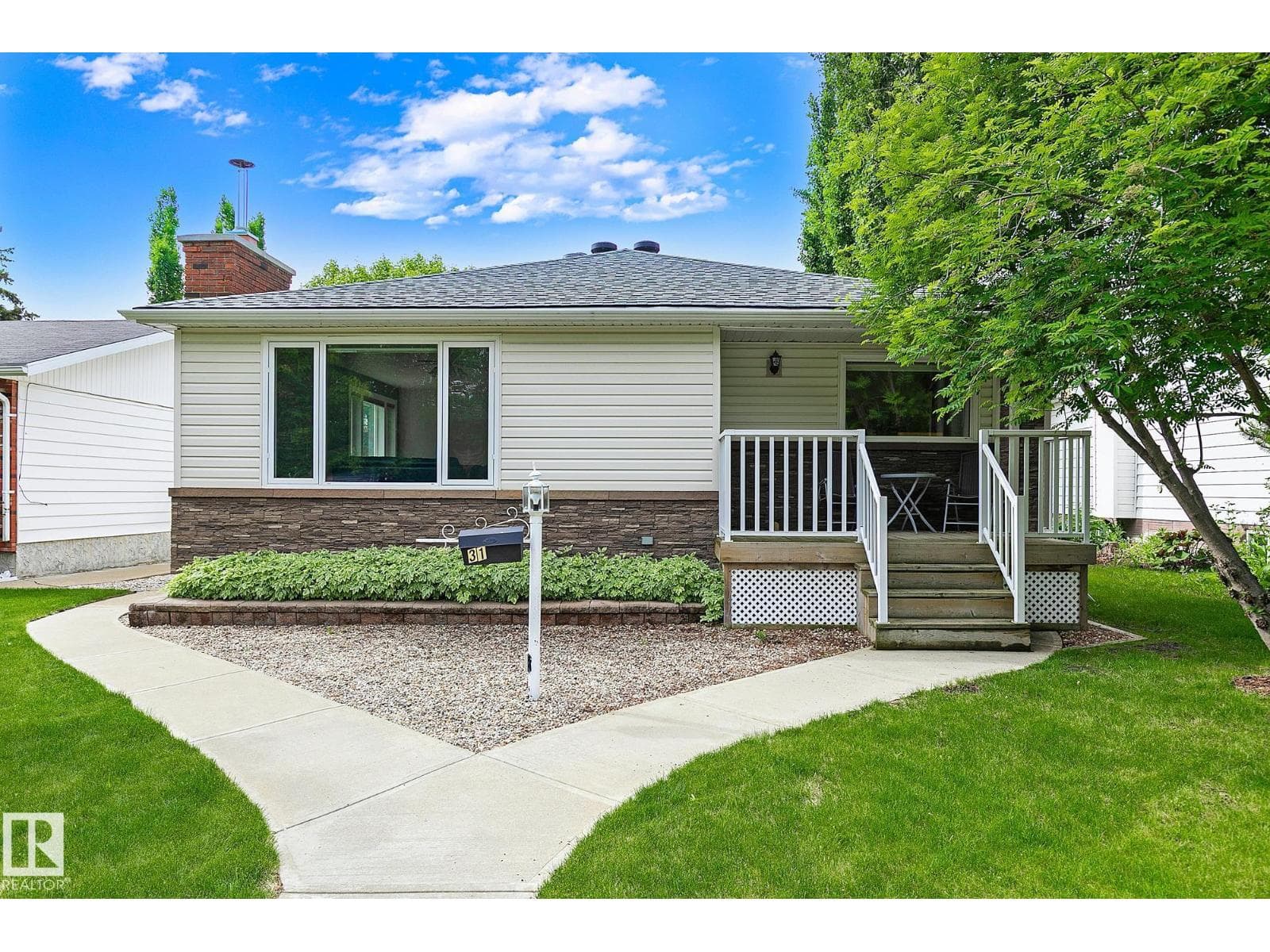 31 RIVER DR