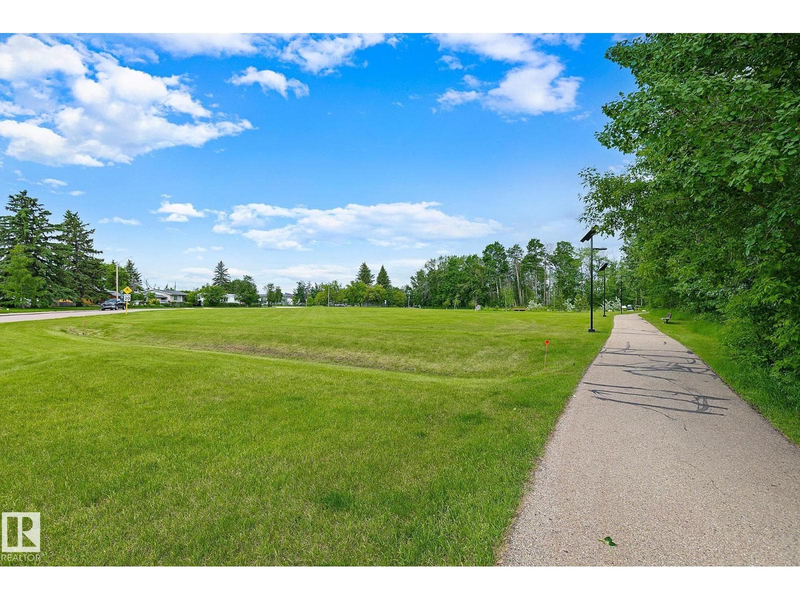 31 RIVER DR — photo 4