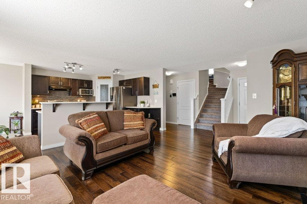 7511 177 AV NW — photo 5