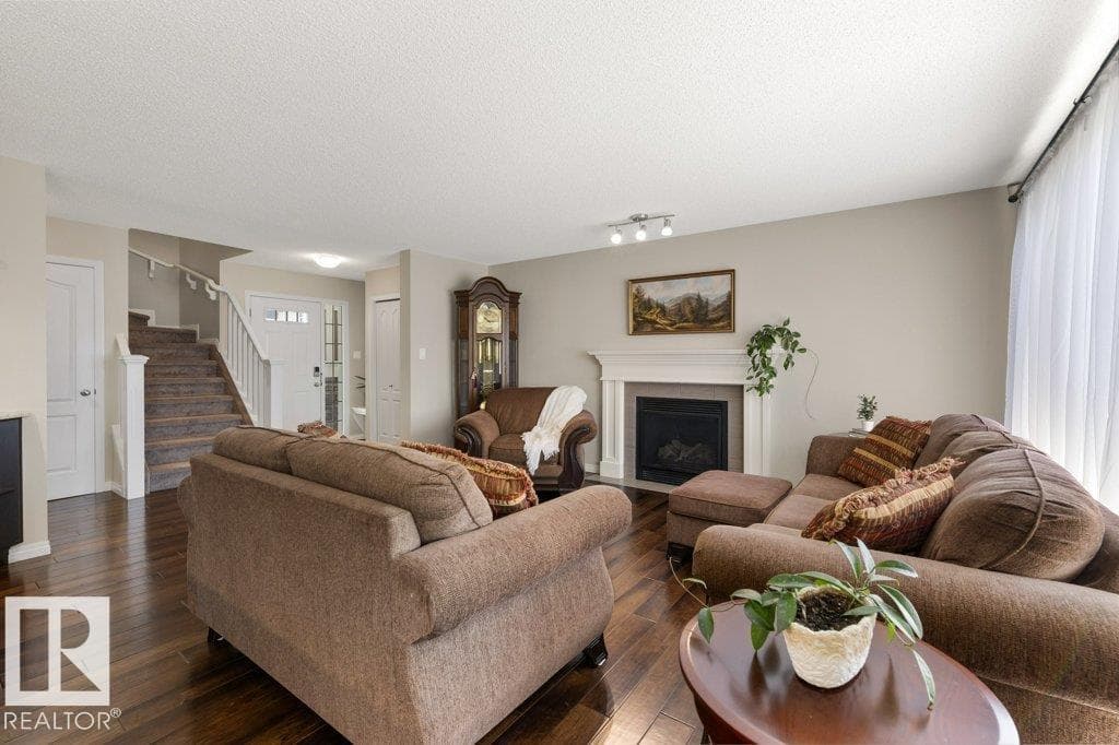 7511 177 AV NW — photo 3