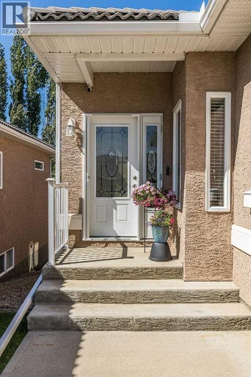 18 Ranchlands Lane NE — photo 4