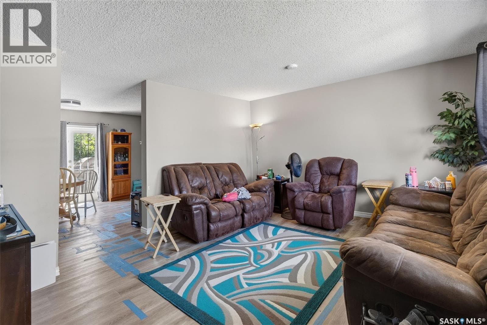 103-105 Davies ROAD — photo 4