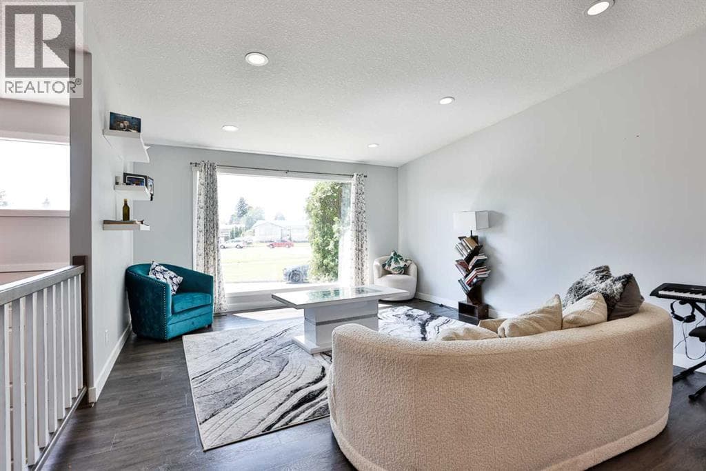 1019 Glacier Drive S — photo 5
