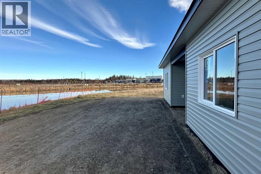 54 Lakeview Place — photo 4