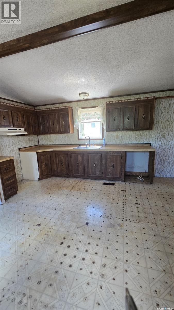 720 Beharrel STREET — photo 4